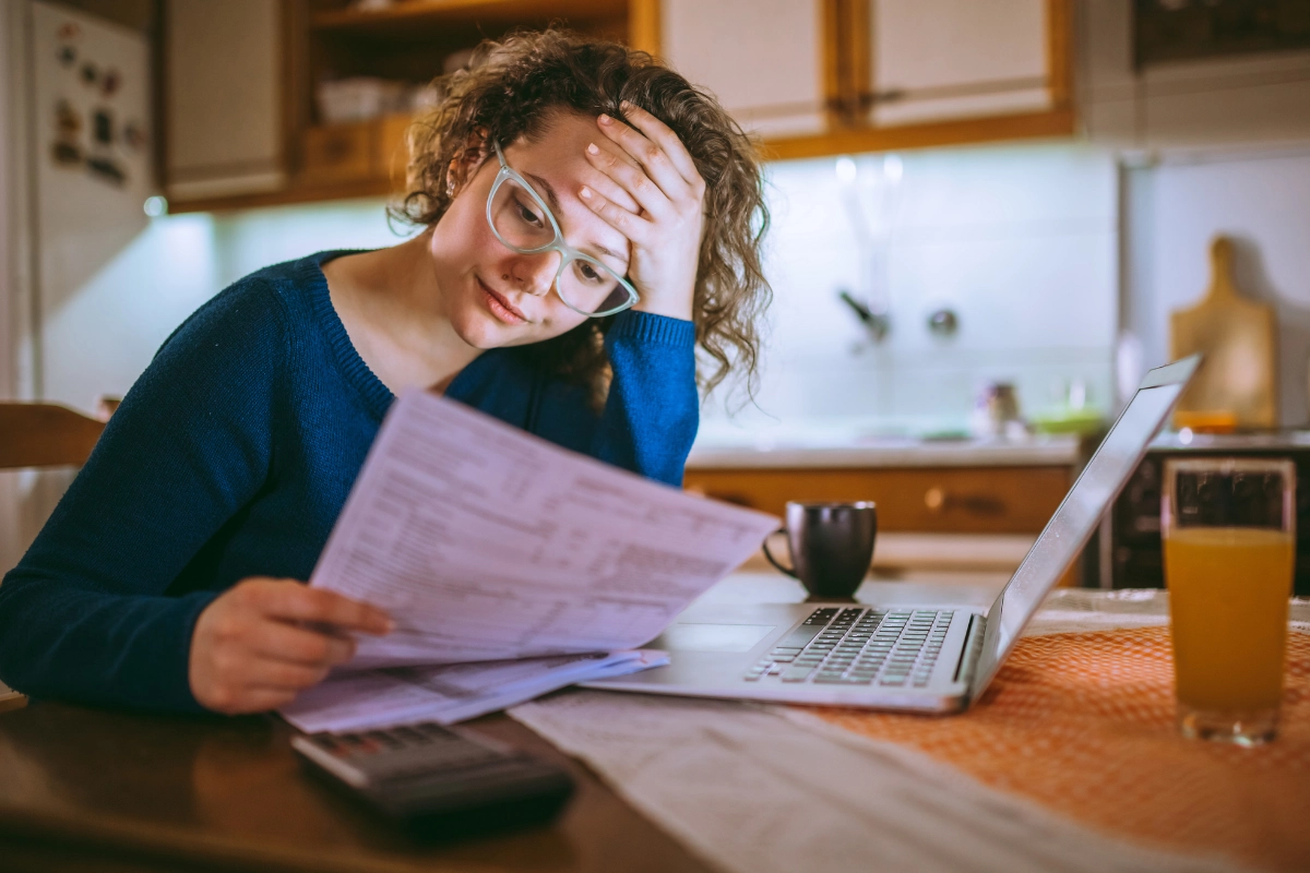 Scopri di più sull'articolo Come risparmiare energia elettrica: consigli pratici per ridurre i consumi in casa